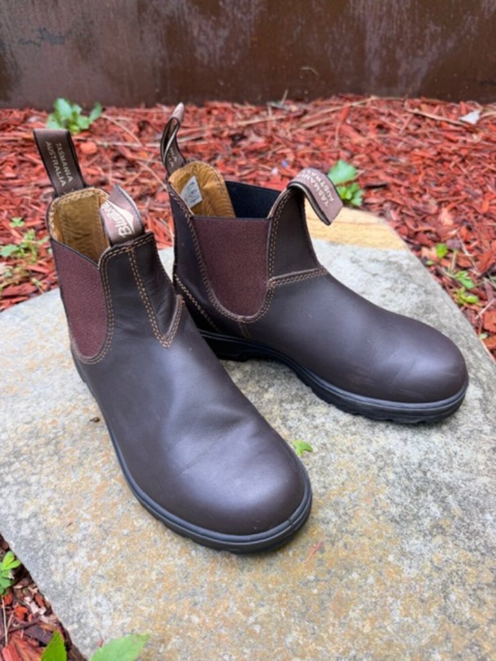 Blundstone Boots. Brown. Women's 3.5